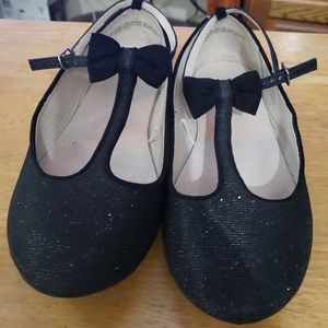 Sold! The Children's Place flats youth sz 5